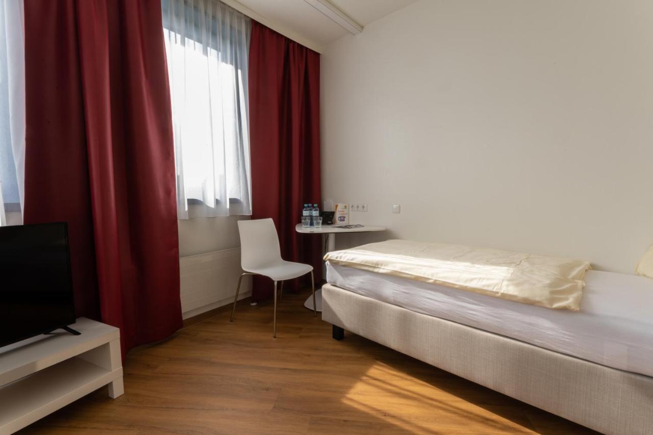 Hotel Sommerhaus Linz Exterior photo